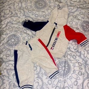 Can be unisex Tommy Hilfiger 3/6 month. New without Tag